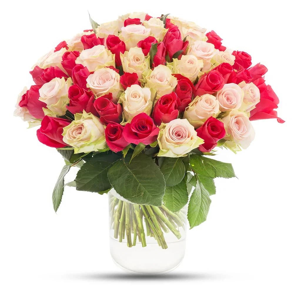 Squisito bouquet di rose fresche rosa e rosse